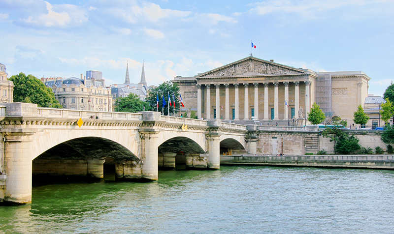 Droit-fonction-publique-ad-publica-paris-ouest assemblée nationale